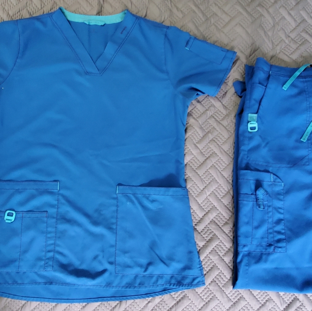 Carhartt Scrubs